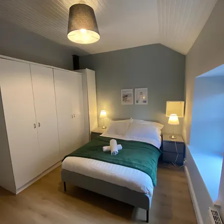 Ferienhaus Newly Furnished 5 Bedroom Gem In Sligo