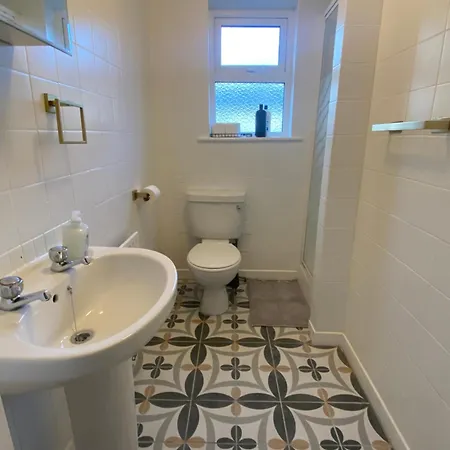 Newly Furnished 5 Bedroom Gem In Sligo